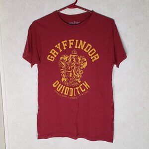 Harry Potter Short Sleeve Red Gryffindor Quidditch M T Shirt - Size Estimated